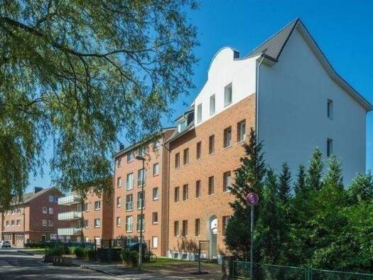 Mehrfamilienhaus zum Kauf provisionsfrei als Kapitalanlage geeignet 1.650.000 € 18 Zimmer 481,5 m² 1.005 m² Grundstück Hasseer Straße 46 Hassee Hassee 24113