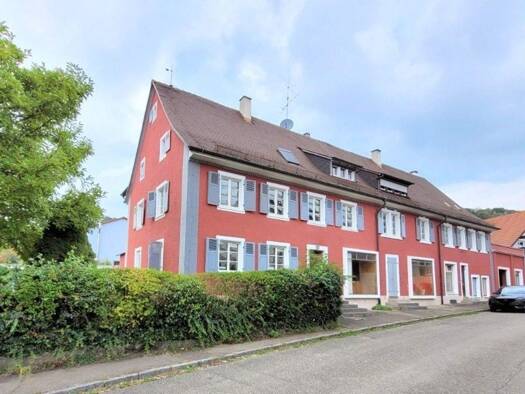 Mehrfamilienhaus zum Kauf provisionsfrei 695.000 € 12 Zimmer 601 m² 1.234 m² Grundstück Efringen-Kirchen 79588