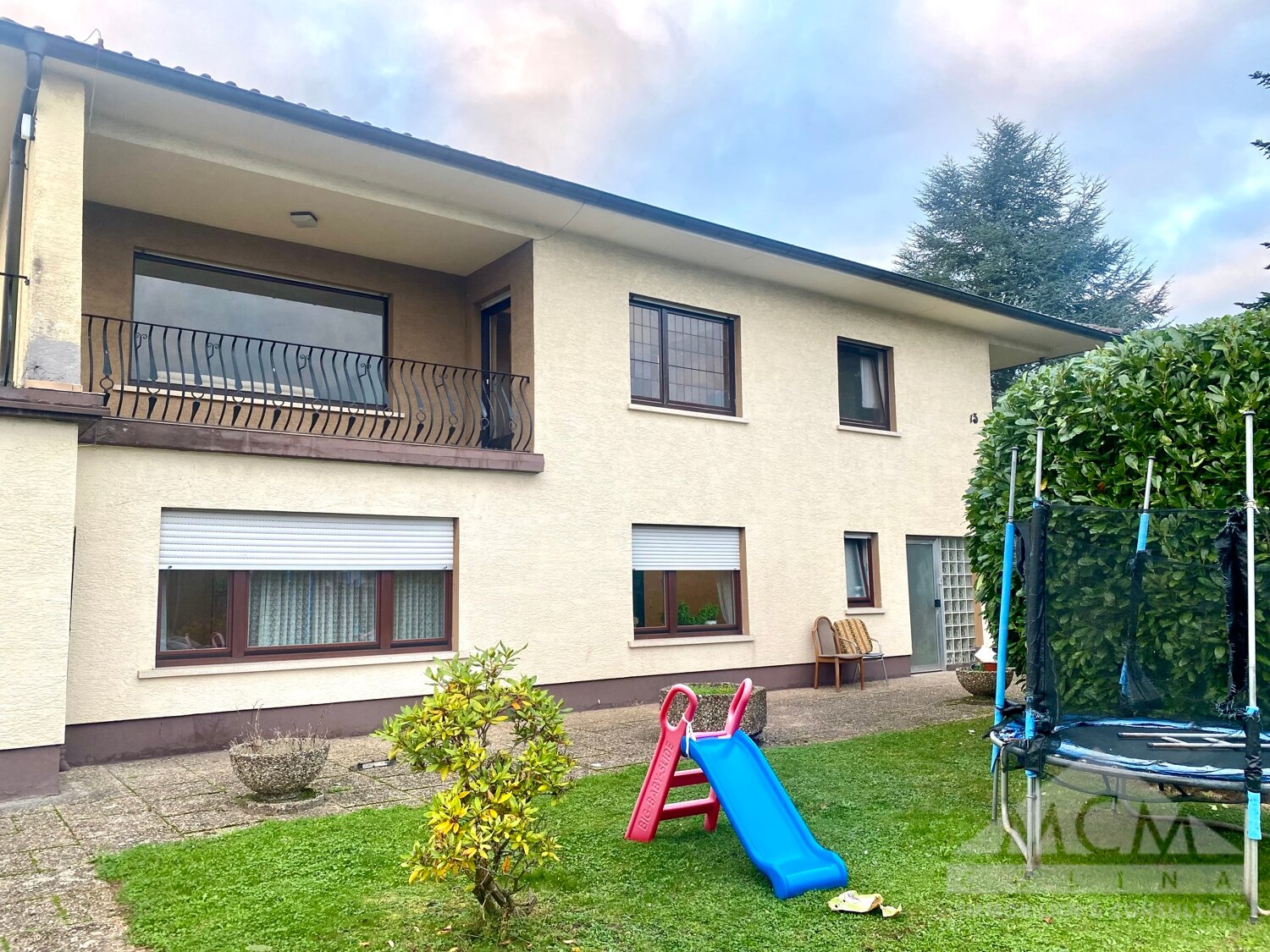 Einfamilienhaus zum Kauf 539.000 € 5 Zimmer 265 m²<br/>Wohnfläche 1.310 m²<br/>Grundstück Rothenbergen Gründau 63584