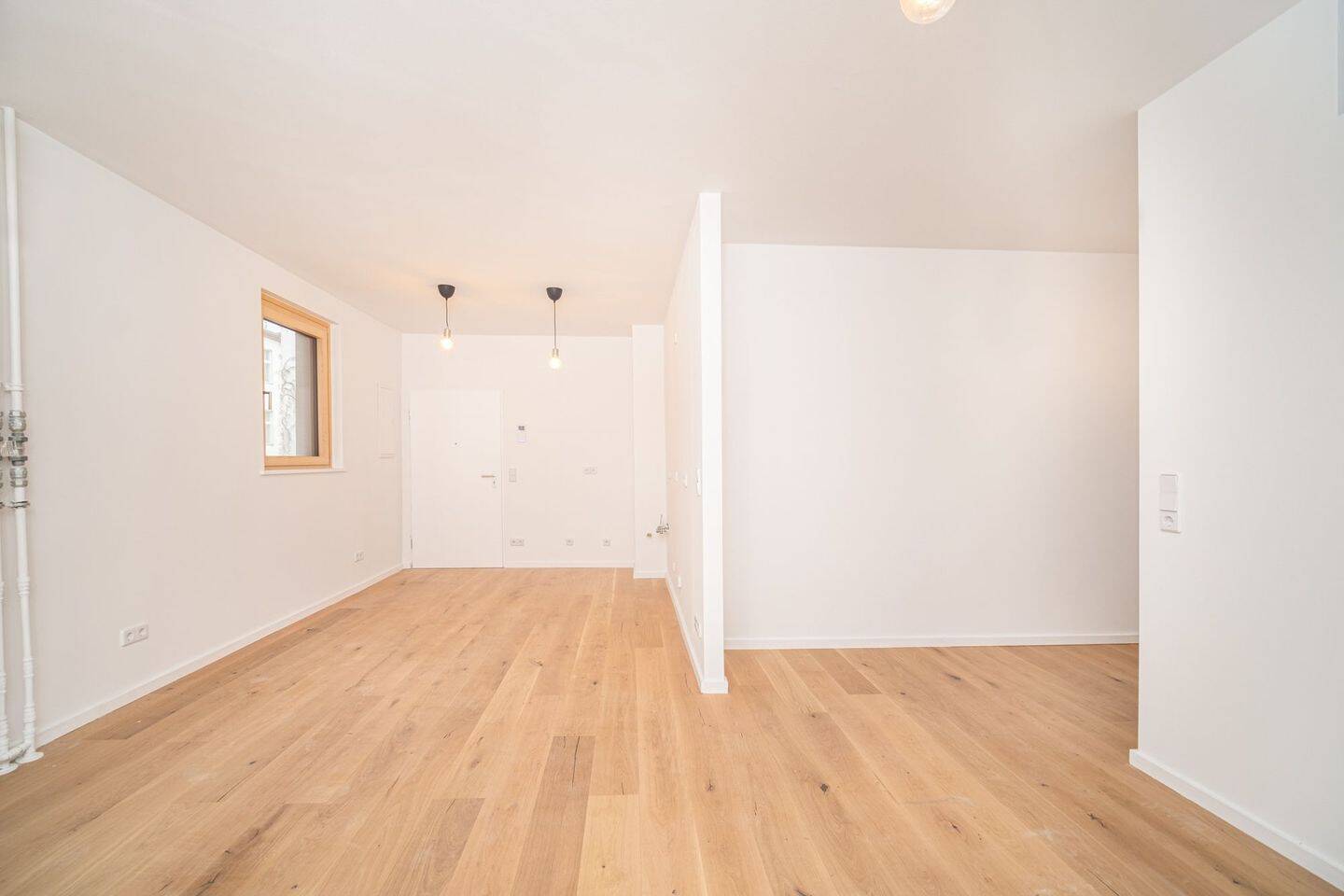 Wohnkomfort in Wilmersdorf: Helle 2-Zimmer-Wohnung mit Balkon – Darmstädter Straße 9, 10707 Berlin – Vorschaubild 4