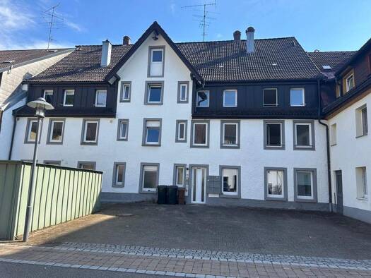 Wohnung zum Kauf provisionsfrei 222.000 € 3 Zimmer 100,3 m² 1. Geschoss frei ab 02.02.2026 Stadtgebiet Vöhrenbach 78147