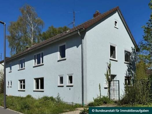 Doppelhaushälfte zum Kauf 222.000 € 6 Zimmer 120 m² 433 m² Grundstück Eckenerstraße 4 a Innenstadt Detmold 32756
