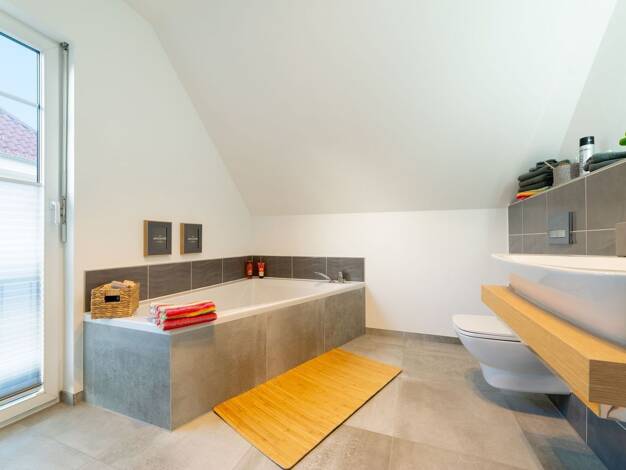 Einfamilienhaus zum Kauf provisionsfrei 295.000 € 4 Zimmer 124,9 m² 390 m² Grundstück Eiterfeld Eiterfeld 36132