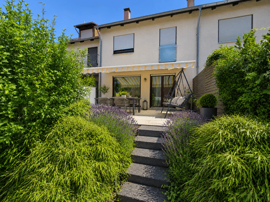 Reihenmittelhaus zum Kauf 530.000 € 5 Zimmer 129,8 m² 181 m² Grundstück frei ab 01.10.2026 Steinheim Hanau 63456