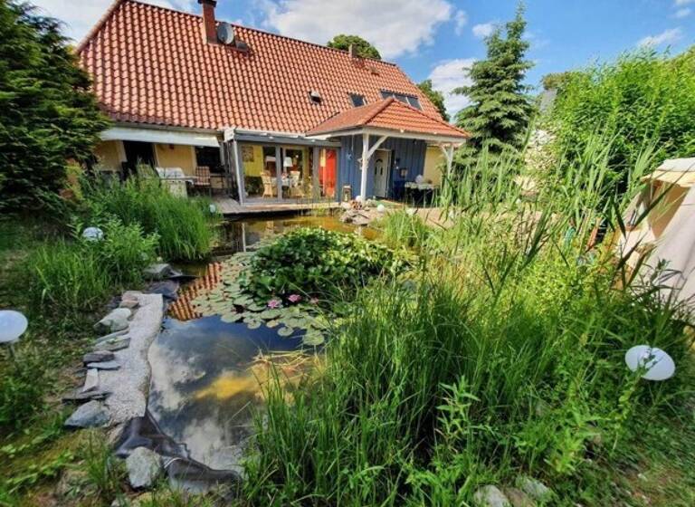 Einfamilienhaus zum Kauf 426.000 € 4 Zimmer 134 m²<br/>Wohnfläche 1.009 m²<br/>Grundstück Fincken Fincken 17209