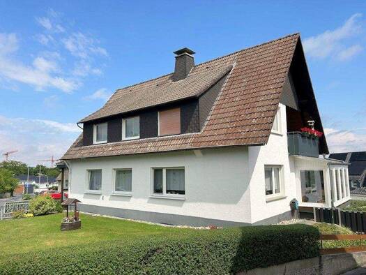 Mehrfamilienhaus zum Kauf 330.000 € 8 Zimmer 159 m² 776 m² Grundstück Belecke Warstein 59581