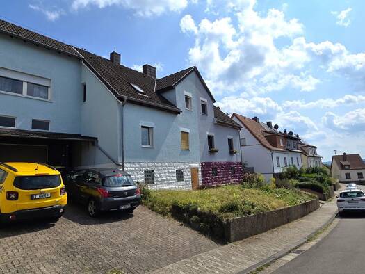 Doppelhaushälfte zum Kauf 169.000 € 6 Zimmer 139 m² 813 m² Grundstück Hochstraße 9 Ottweiler 66564