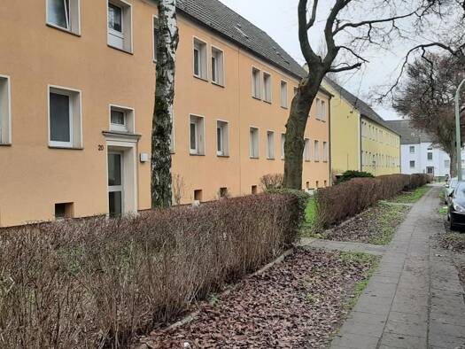 Wohnung zur Miete 389 € 2,5 Zimmer 50,2 m² 1. Geschoss frei ab 06.10.2026 Goeckingkstr. 20 Beeck Meiderich / Beeck 47139