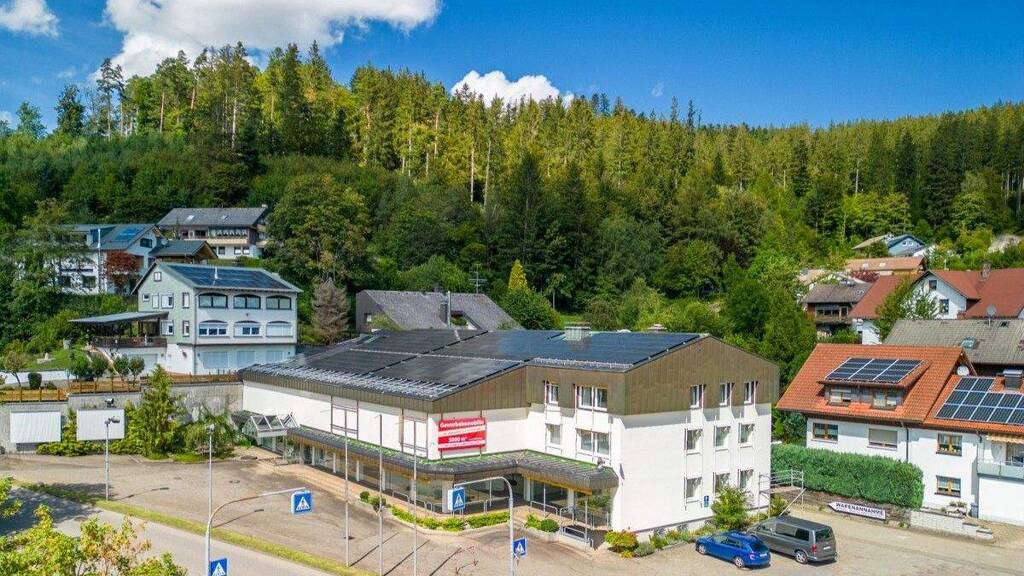 Bürofläche zum Kauf 1.950.000 € 4.442 m² Bürofläche Schonach im Schwarzwald 78136