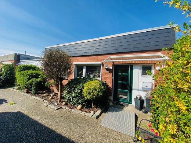 Bungalow zum Kauf provisionsfrei 479.000 € 3,5 Zimmer 103,8 m² 385 m² Grundstück Achterdiek Oberneuland Bremen 28357