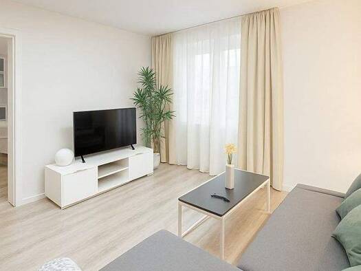 Wohnung zur Miete Wohnen auf Zeit 1.990 € 2 Zimmer 59 m² frei ab sofort Thalk.Obersendl.-Forsten-Fürstenr.-Solln München 81476