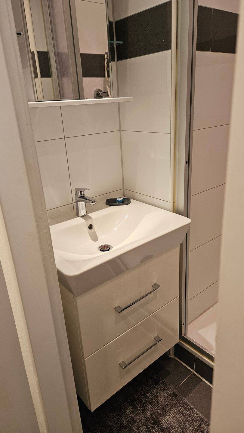 Property thumbnail 8