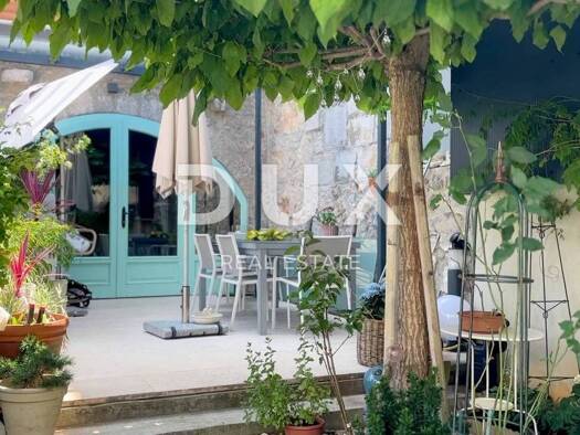 Haus zum Kauf 557.000 € 4 Zimmer 256 m² Punat