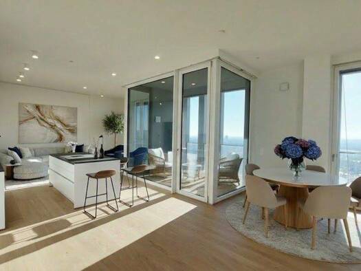 Wohnung zur Miete - Erstbezug 2.641 € 3 Zimmer 112,8 m² 42. Geschoss frei ab 01.04.2026 Wien 1220