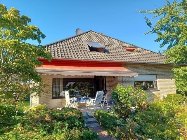 Einfamilienhaus zum Kauf 440.000 € 5 Zimmer 155 m²<br/>Wohnfläche 667 m²<br/>Grundstück Heidkamp Wiefelstede 26215