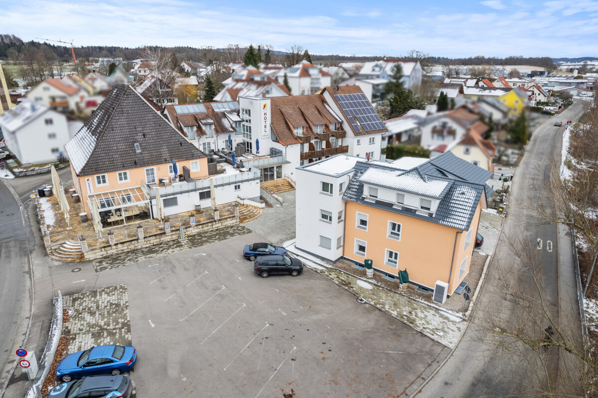 Wohn- und Geschäftshaus zum Kauf als Kapitalanlage geeignet 5.550.000 € 54 Zimmer 3.172 m²<br/>Fläche 3.039 m²<br/>Grundstück Mühlhofen Uhldingen-Mühlhofen 88690