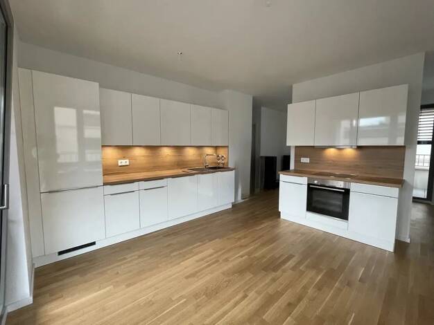Wohnung zur Miete 1.866 € 3 Zimmer 84,9 m² 5. Geschoss frei ab 15.10.2026 Ferdinand-Happ-Straße Ostend Innenstadt IV 60314