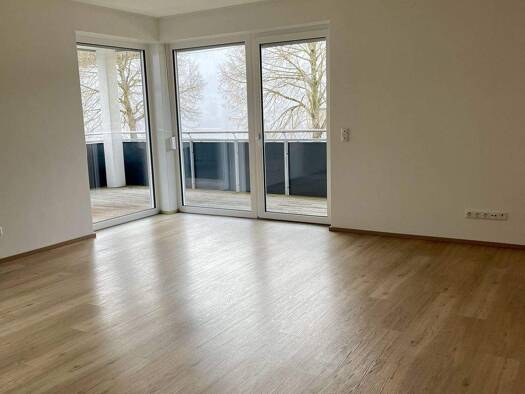 Wohnung zur Miete 800 € 2 Zimmer 69,3 m² 1. Geschoss frei ab sofort Kelheim 93309