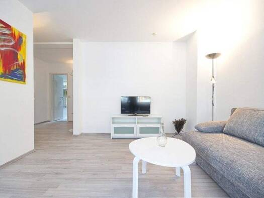 Wohnung zur Miete 650 € 2 Zimmer 75 m² 2. Geschoss frei ab sofort Gutenbergstraße 109 Nördliche Innenstadt Potsdam 14467