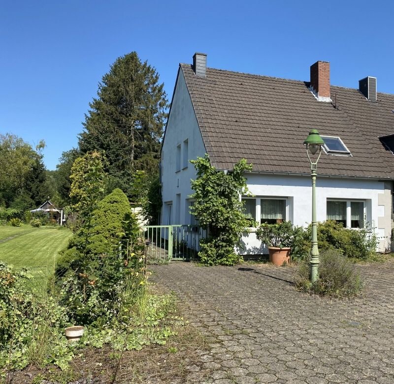 Doppelhaushälfte zum Kauf 360.000 € 7 Zimmer 171,9 m²<br/>Wohnfläche 1.540 m²<br/>Grundstück Flittard Köln 51061