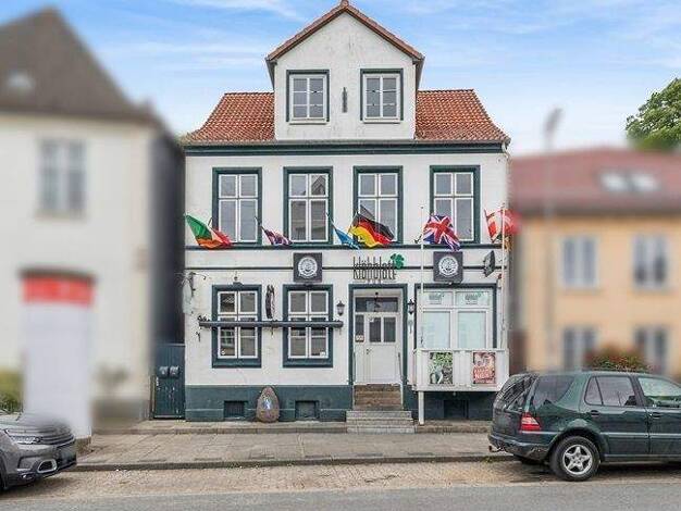 Mehrfamilienhaus zum Kauf 349.000 € 7 Zimmer 120 m² 549 m² Grundstück Schleswig 24837