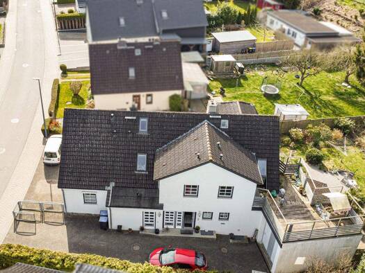 Mehrfamilienhaus zum Kauf 580.000 € 7 Zimmer 208 m² 997 m² Grundstück Eckernförde 24340