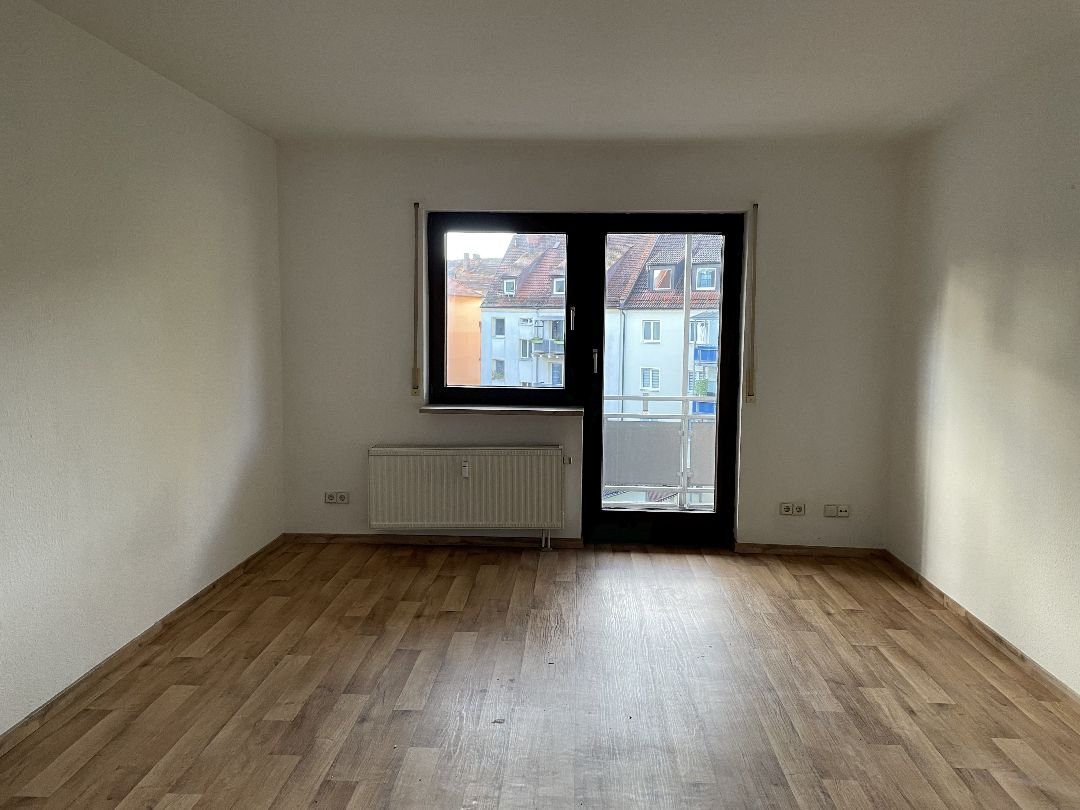 Wohnung zur Miete 469,50 € 1 Zimmer 30 m²<br/>Wohnfläche 3.<br/>Geschoss ab sofort<br/>Verfügbarkeit Rennweg 26 Wöhrd Nürnberg 90489