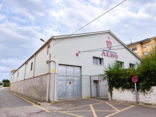 Ladenfläche zum Kauf 850.000 € 2.560 m² Verkaufsfläche Tapia de Casariego 33740