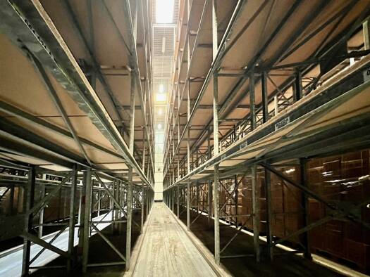 Lagerhalle zur Miete 50.000 € 7.500 m² Lagerfläche teilbar ab 2.500 m² Reinbek 21465