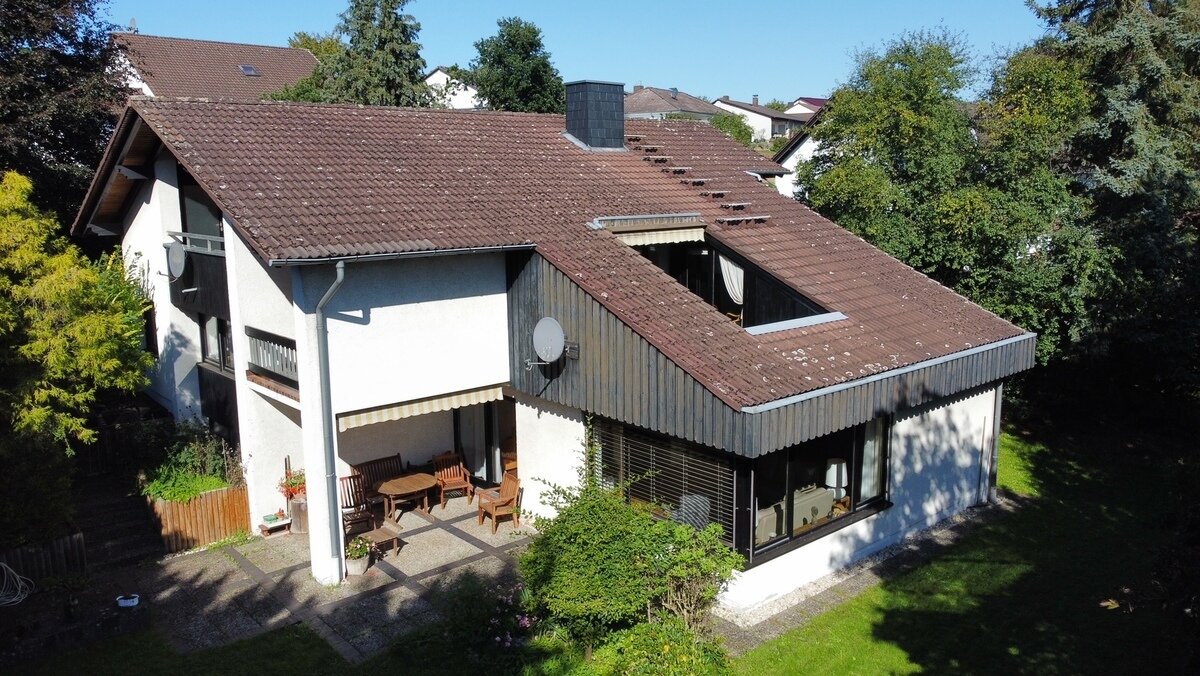 Einfamilienhaus zum Kauf provisionsfrei 329.000 € 6 Zimmer 173 m²<br/>Wohnfläche 1.217 m²<br/>Grundstück Alsfeld Alsfeld 36304