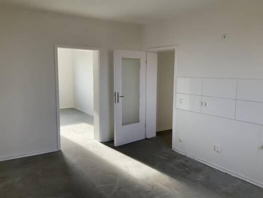 WG-Zimmer zur Miete 699 € 3,5 Zimmer 81,6 m² 3. Geschoss Berliner Straße 34 Frohnhausen Essen 45145