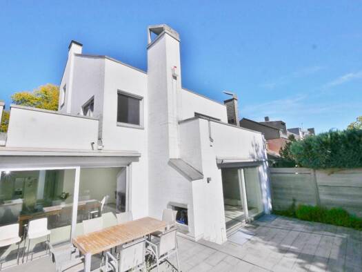 Doppelhaushälfte zum Kauf 795.000 € 5 Zimmer 241 m² 300 m² Grundstück frei ab 01.01.2027 Hochdahl Erkrath 40699