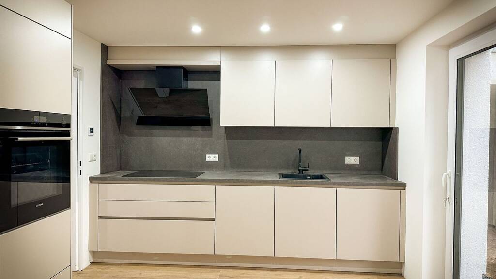 Einfamilienhaus zur Miete 2.990 € 7 Zimmer 188 m² 707 m² Grundstück frei ab 15.05.2026 Frauenland Würzburg 97074