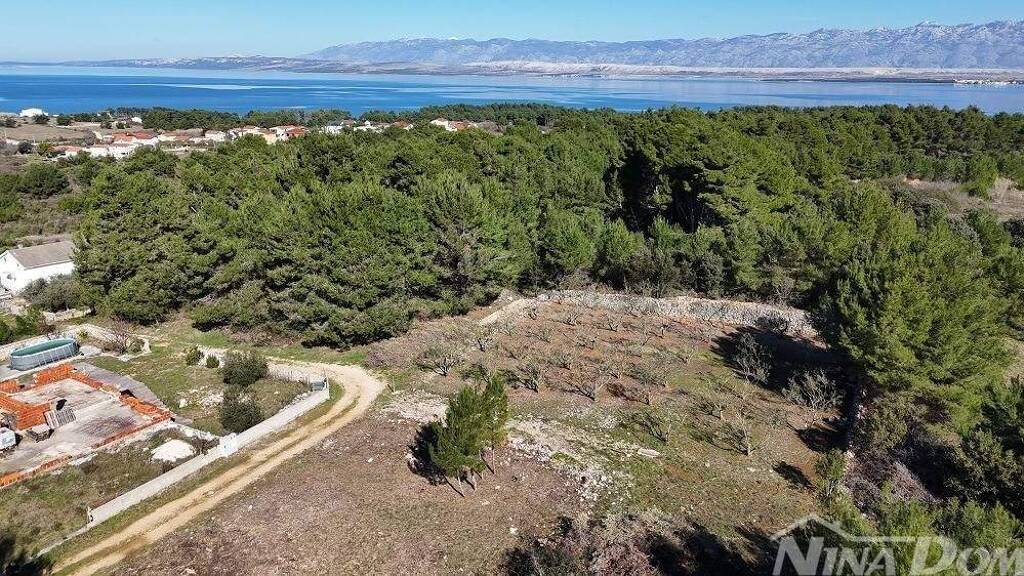 Land-/Forstwirtschaft zum Kauf 165.000 € Vir