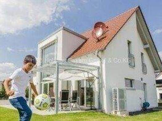 Einfamilienhaus zum Kauf 369.900 € 7 Zimmer 155,7 m² 547 m² Grundstück Pettstadt 96175