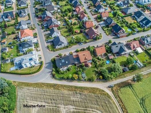 Immobilie in Stadtberg - Einfamilienhaus zum Kauf - Heidenreichstein - 109.000 € - 2 Zimmer, 99 m², 476 m² Grundstück - Bild 0