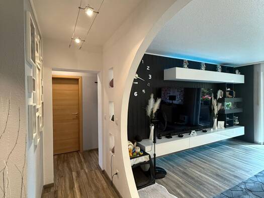 Wohnung zum Kauf 270.000 € 3,5 Zimmer 93 m² 2. Geschoss Burglengenfeld Burglengenfeld 93133