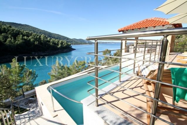 Haus zum Kauf 6 Zimmer 748 m²<br/>Wohnfläche Korcula center