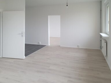 Wohnung zur Miete 437 € 4 Zimmer 71 m² 4. Geschoss Zerbster Straße 27 Westliche Neustadt Halle (Saale) 06124