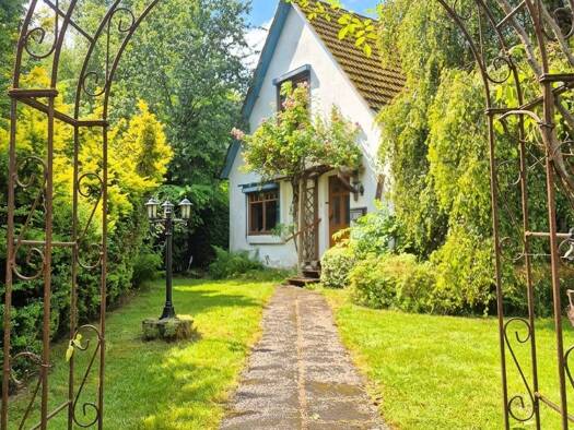 Einfamilienhaus zum Kauf provisionsfrei 120.000 € 4 Zimmer 92 m² 1.216 m² Grundstück Süddorf Edewecht 26188