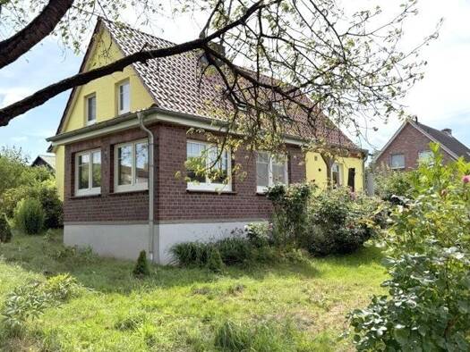 Einfamilienhaus zum Kauf 298.000 € 4 Zimmer 135 m² 2.485 m² Grundstück Warnow Warnow 18249