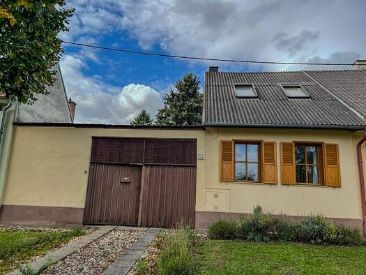 Einfamilienhaus zum Kauf 69.000 € 2 Zimmer 60 m² 612 m² Grundstück frei ab sofort Dürnkrut 2263