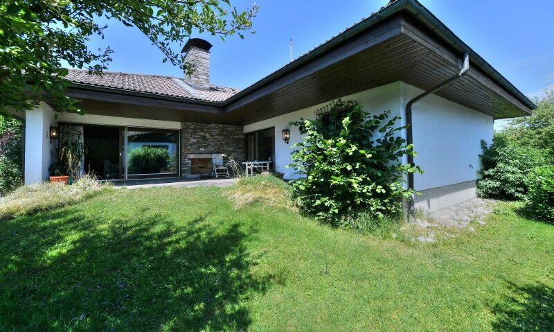 Einfamilienhaus zum Kauf 998.000 € 4 Zimmer 160 m²<br/>Wohnfläche 794 m²<br/>Grundstück Rosenheim 83026