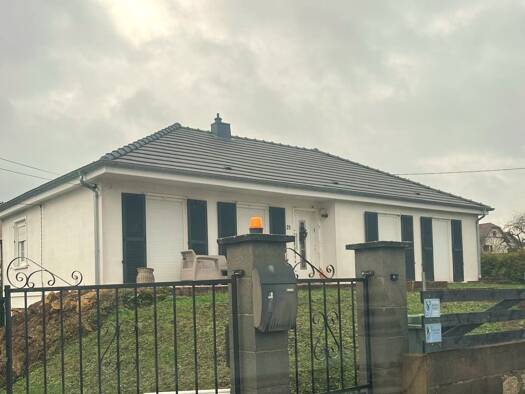 Bungalow zum Kauf provisionsfrei 205.000 € 5 Zimmer 110 m² 602 m² Grundstück frei ab sofort Woustviller 57915