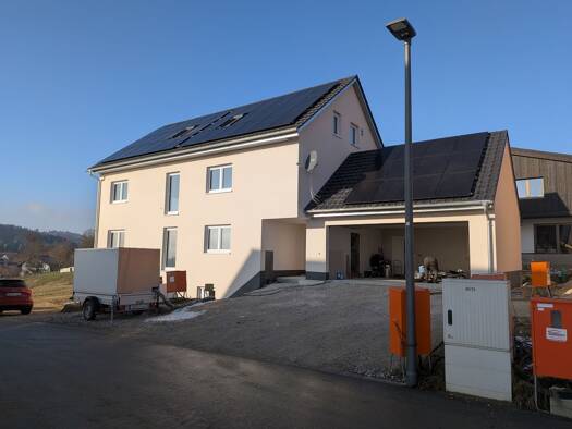 Maisonette zur Miete 1.850 € 6 Zimmer 168 m² Geschoss 2/3 frei ab 01.06.2026 Am Hohen Weg 19 Ehekirchen 86676