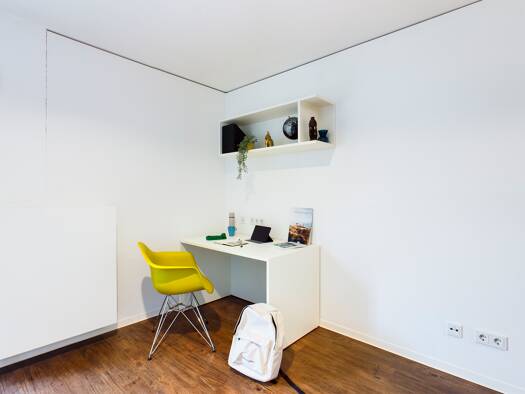 Wohnung zur Miete 896 € 1 Zimmer 24,3 m² 4. Geschoss frei ab 01.01.2026 Resi-Huber-Platz 1 Sendling München 81371