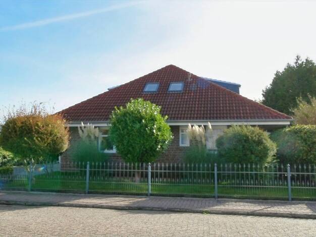Bungalow zum Kauf 399.000 € 5 Zimmer 180,4 m² 951 m² Grundstück Middelsfähr Schortens 26419