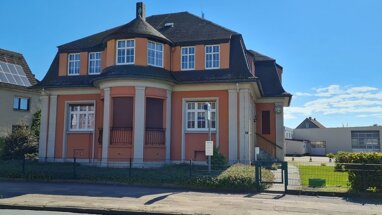 Villa zum Kauf 240.000 € 10 Zimmer 250,5 m² 911 m² Grundstück frei ab sofort Lindenstraße 3 Seehausen Seehausen 39615