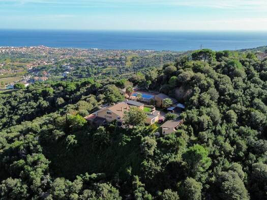 Landhaus zum Kauf provisionsfrei 1.600.000 € 20 Zimmer 900 m² 26.000 m² Grundstück Alella 08328