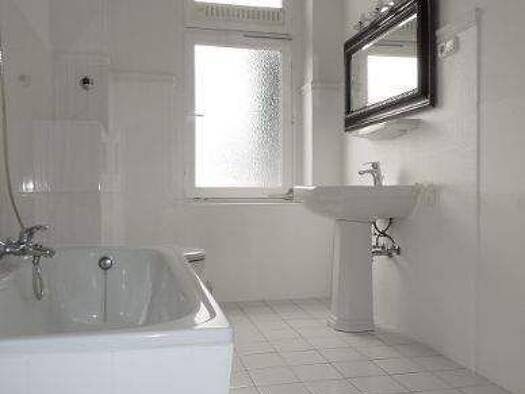 Wohnung zur Miete 1.170 € 3 Zimmer 84 m² Zentrum Bonn 53111